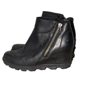 Sorel Boots Women 7.5 Black Leather Joan of Arctic Wedge Edgy Neutral Minimalist
